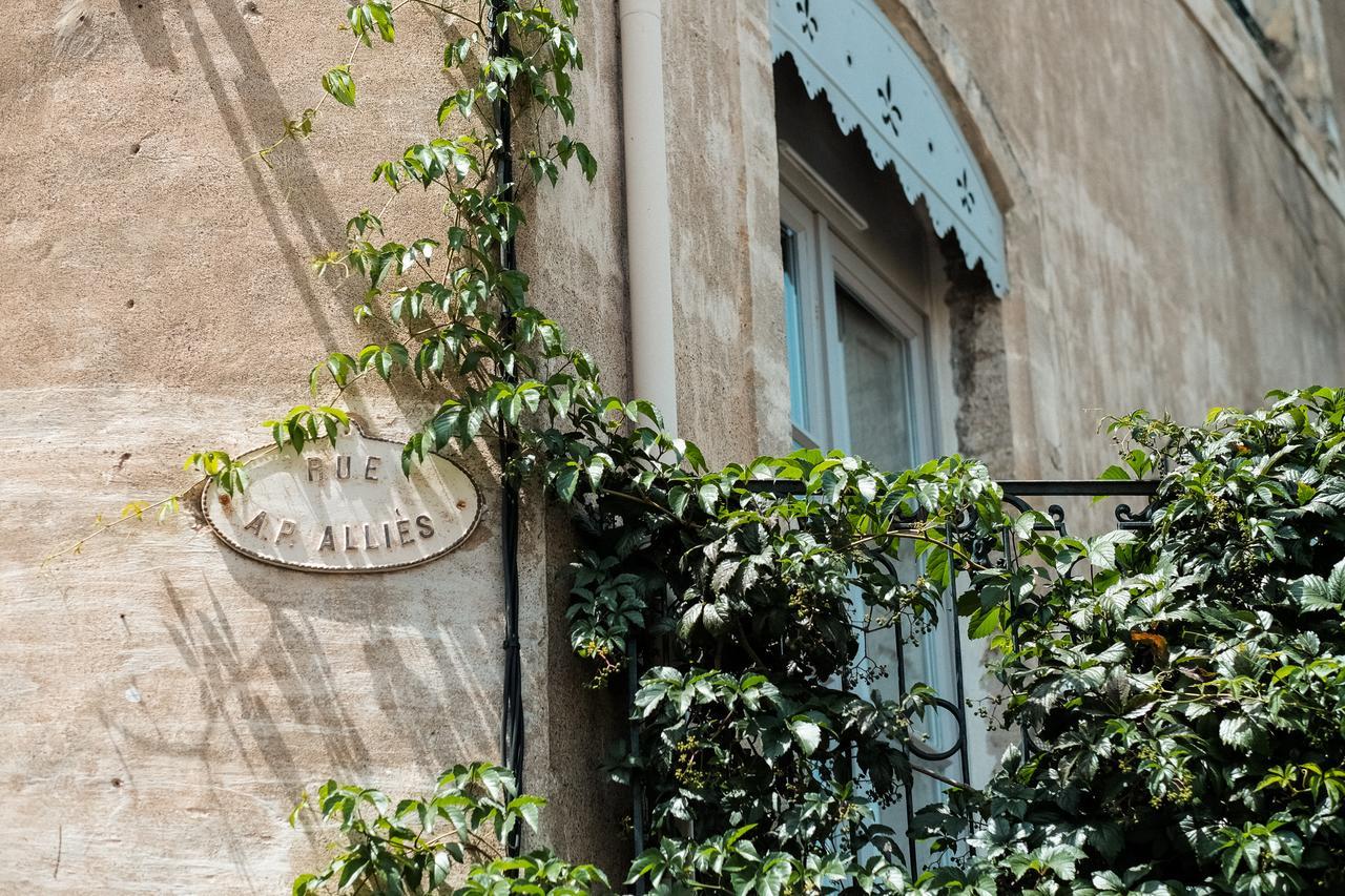 Les Suites De Peyrat Pezenas Exterior photo
